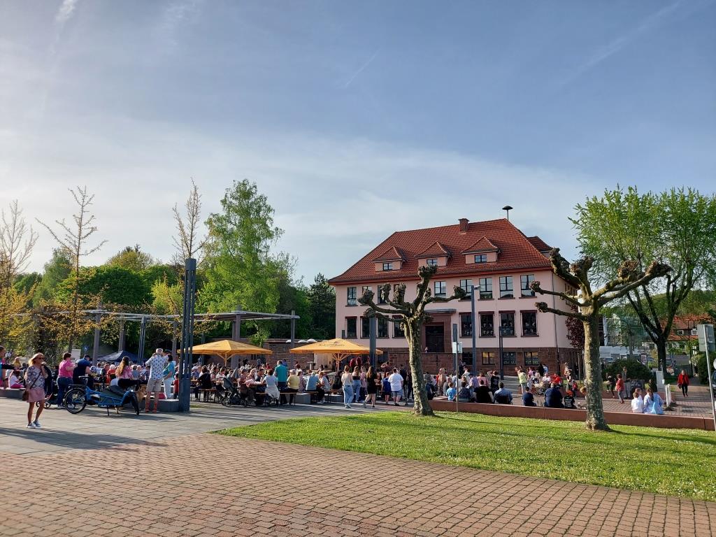 FF Bad Soden Maibaum Aufstellen 2024 001