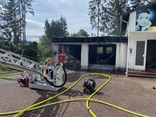 F 2 Brand Garage mit Pkw 2023 013
