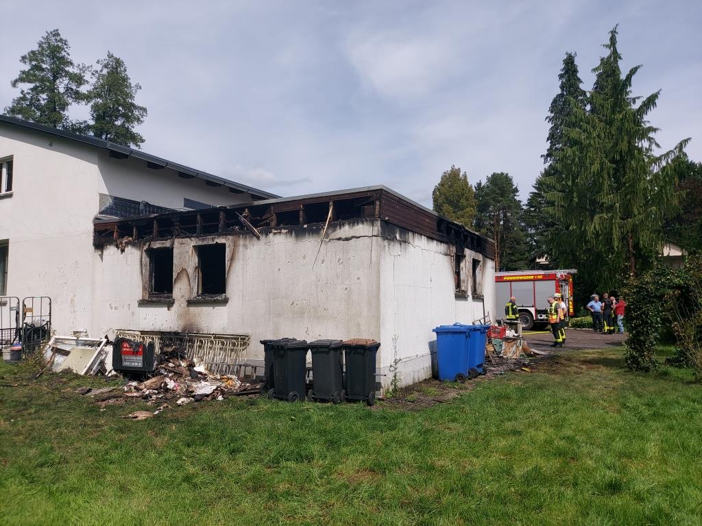 F 2 Brand Garage mit Pkw 2023 029