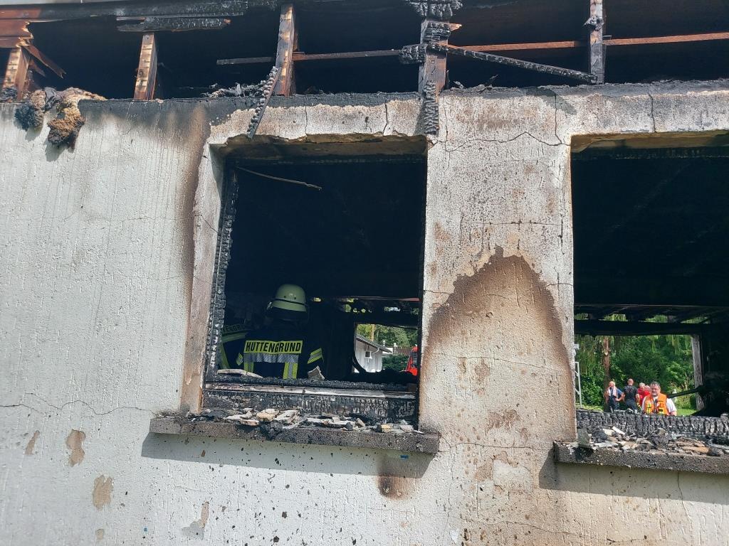 F 2 Brand Garage mit Pkw 2023 031