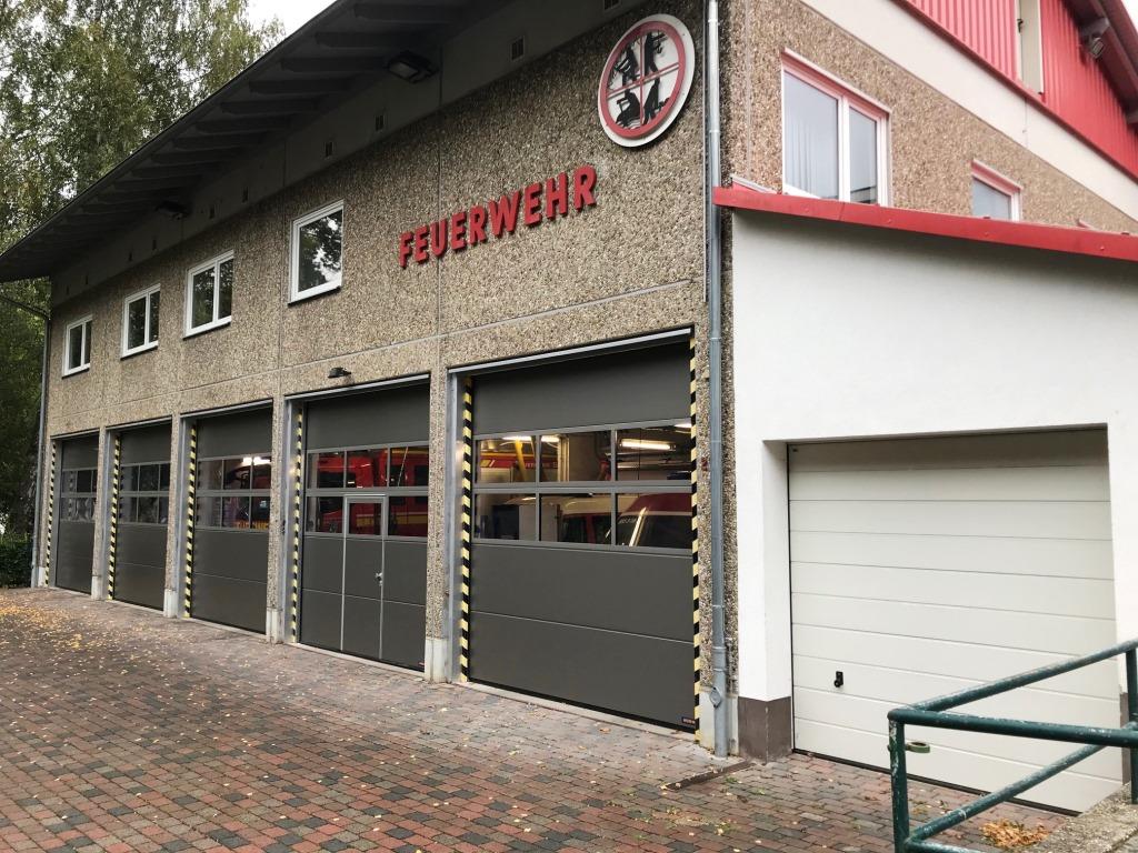 Feuerwehrhaus Bad Soden Neue Hallentore 2020 002