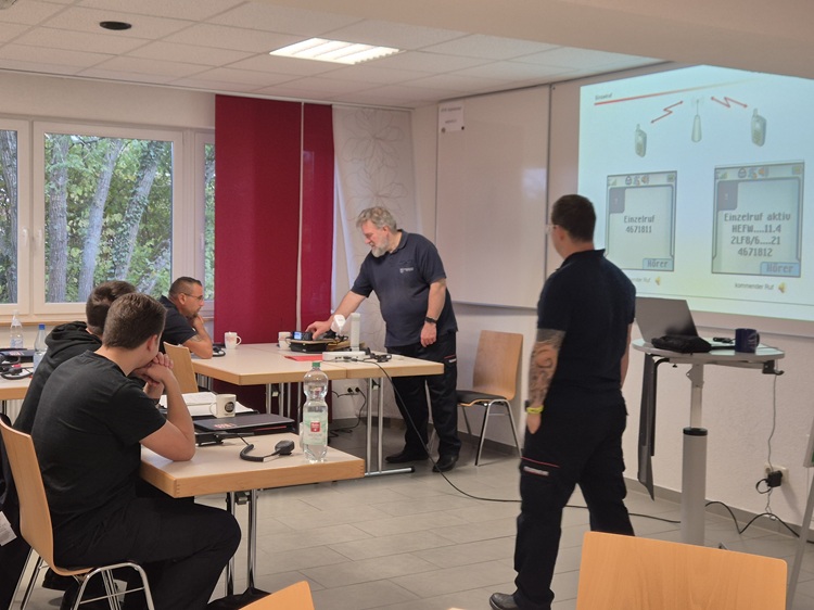 2026 10 17 FF MKK Lehrgang Sprechfunk Salmuenster 2026 002